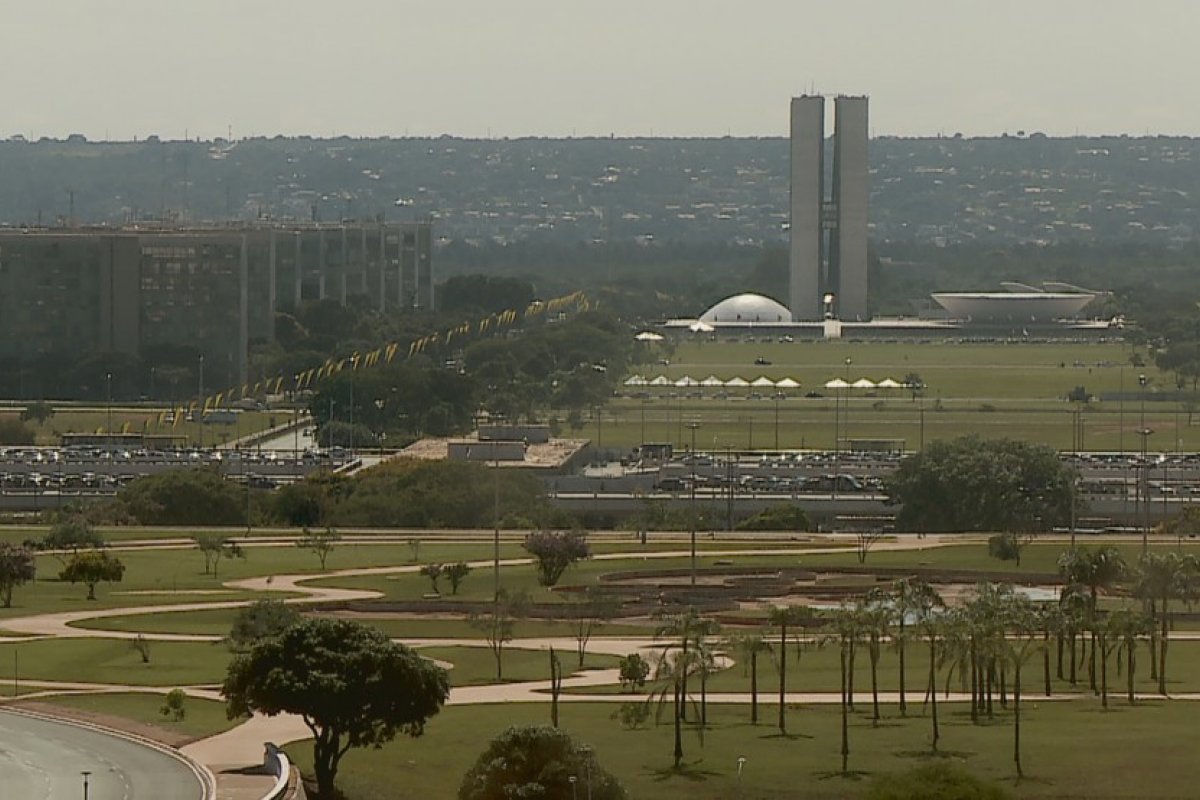Esplanada dos Ministérios permanece bloqueada mesmo sem protestos no entorno