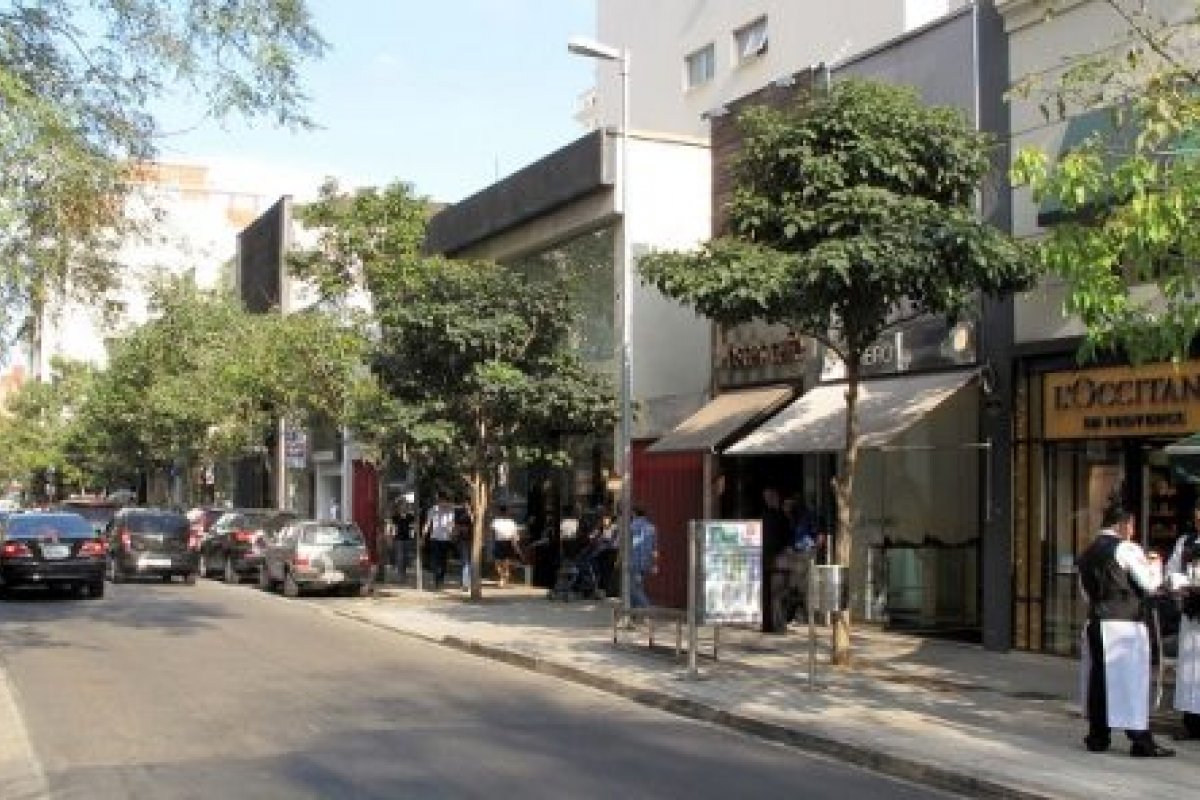 Rua Oscar Freire voltou a liderar o ranking das mais caras do Brasil