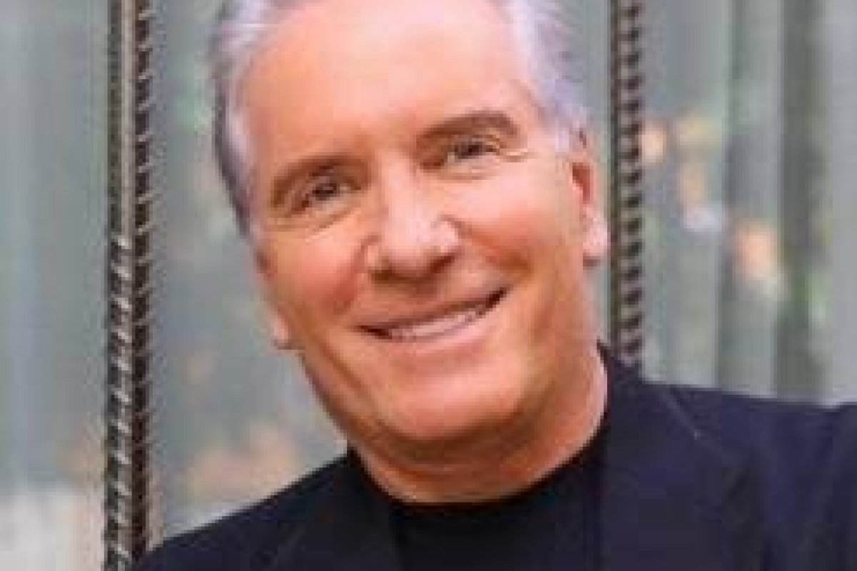 Roberto Justus, descobre tumor maligno na bexiga!