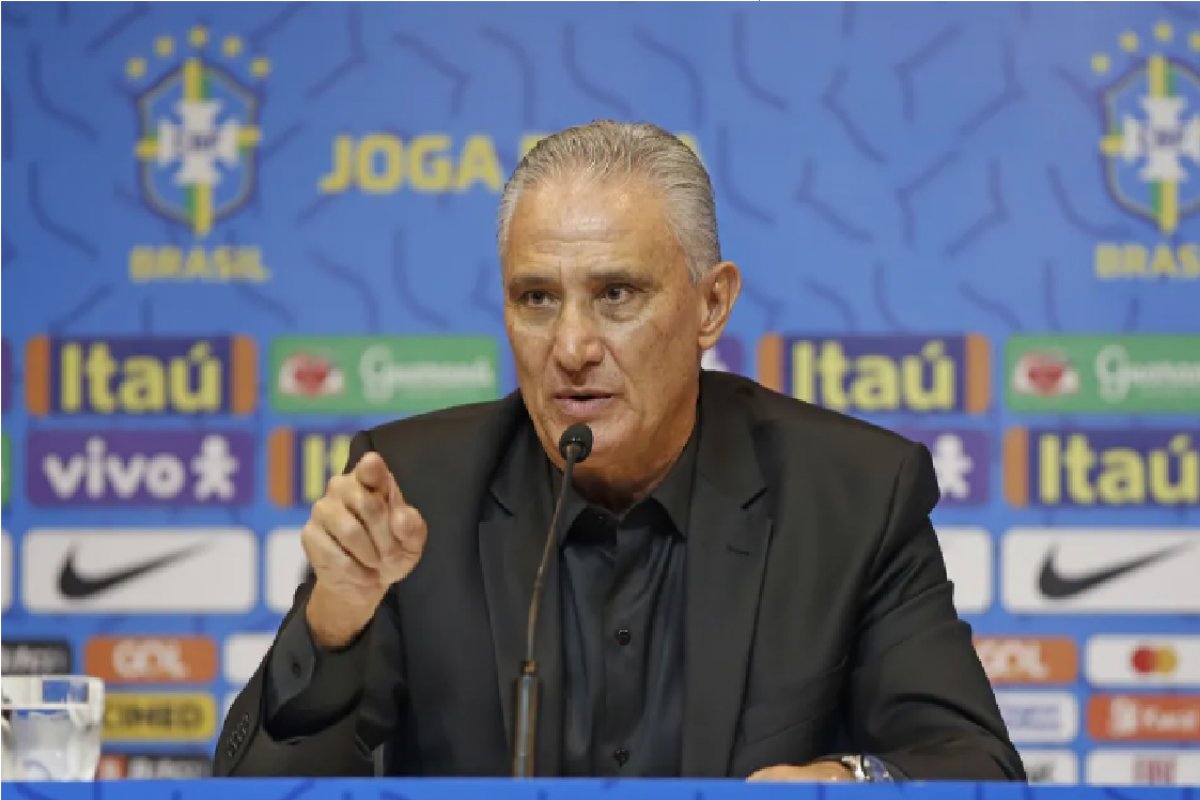 Tite anuncia lista da Seleção Brasileira para Copa do Catar com Daniel Alves