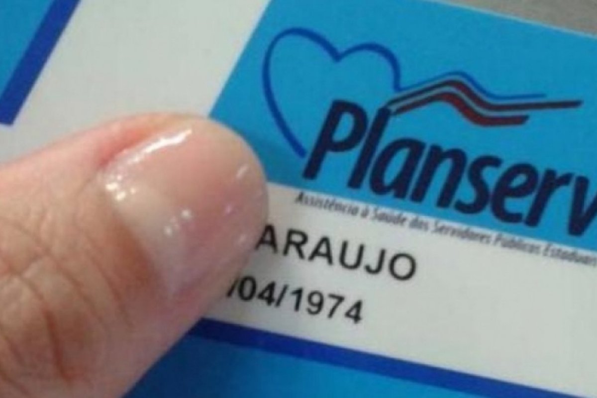 Vídeo: mulher diz que Planserv dispensou médicos em Juazeiro: ‘Estou precisando de receitas’