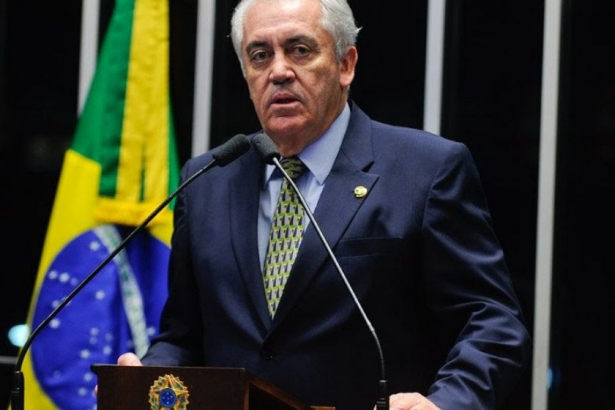 Senador Otto Alencar é vítima de criminosos que usam seu nome para aplicar golpes em autoridades públicas