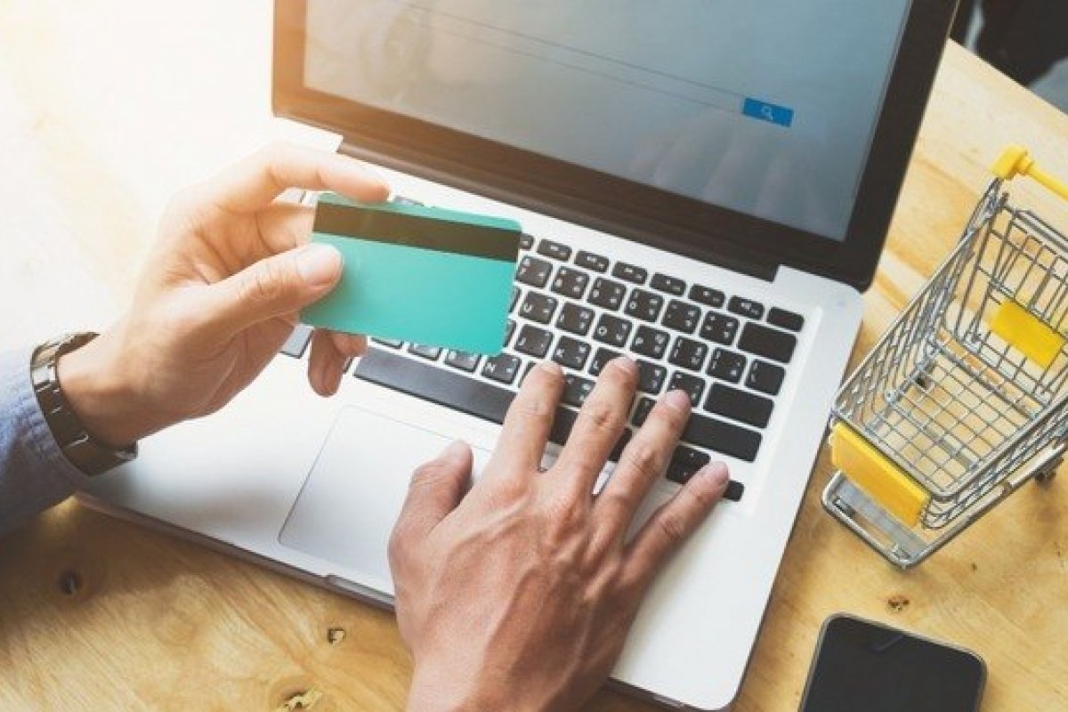 Smartphones e eletrodomésticos devem ser itens mais procurados na Black Friday, diz estudo