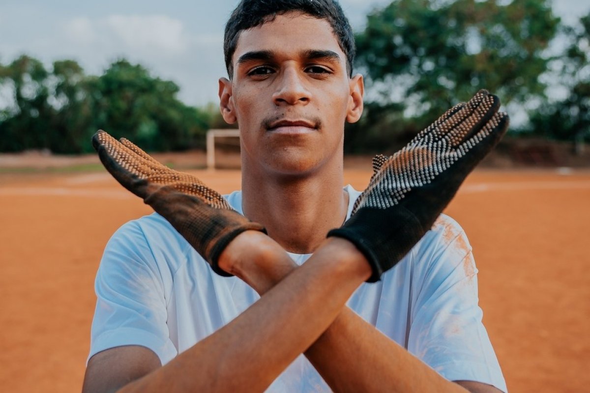 Luva de Pedreiro, será a nova voz do Waze durante a Copa do Mundo!