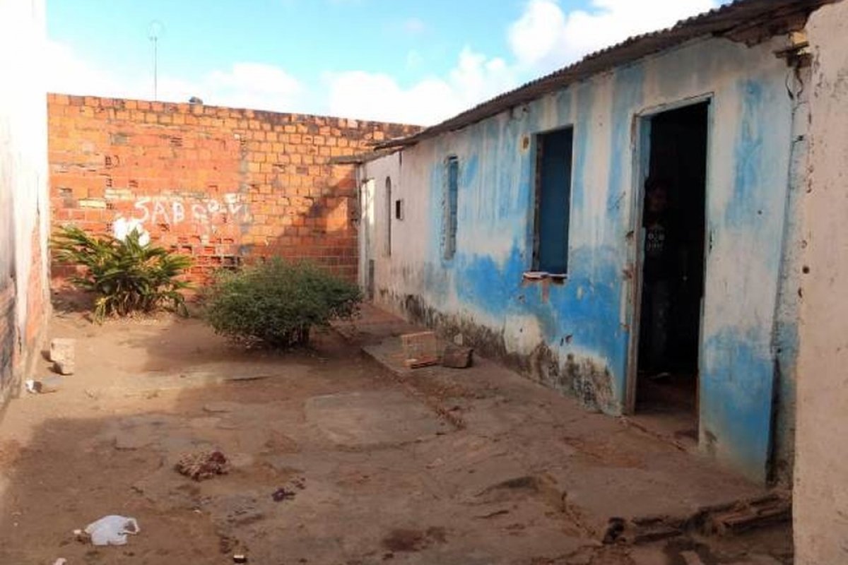 Garota de 16 anos é morta e namorado fica ferido em Feira de Santana