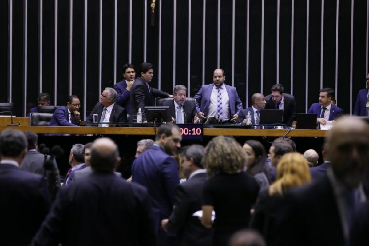 Câmara dos Deputados aprova projeto que cria Código de Defesa do Contribuinte