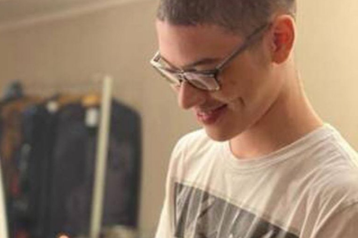 Gal Costa deixa filho de 17 anos, adotado pela cantora em 2005