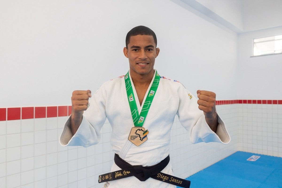 Em busca do sonho olímpico, judoca baiano disputa seletiva em Porto Alegre (RS)
