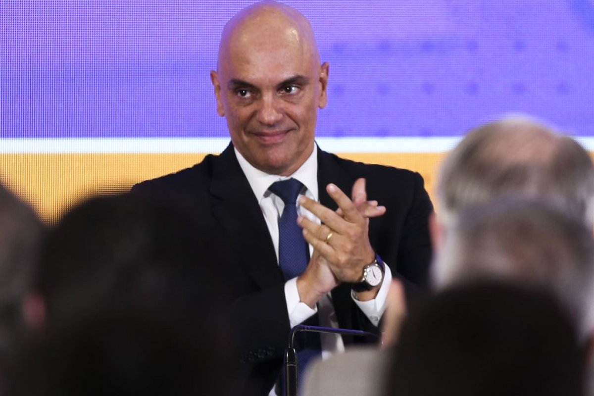Moraes determina que estradas de Brasília sejam desbloqueadas