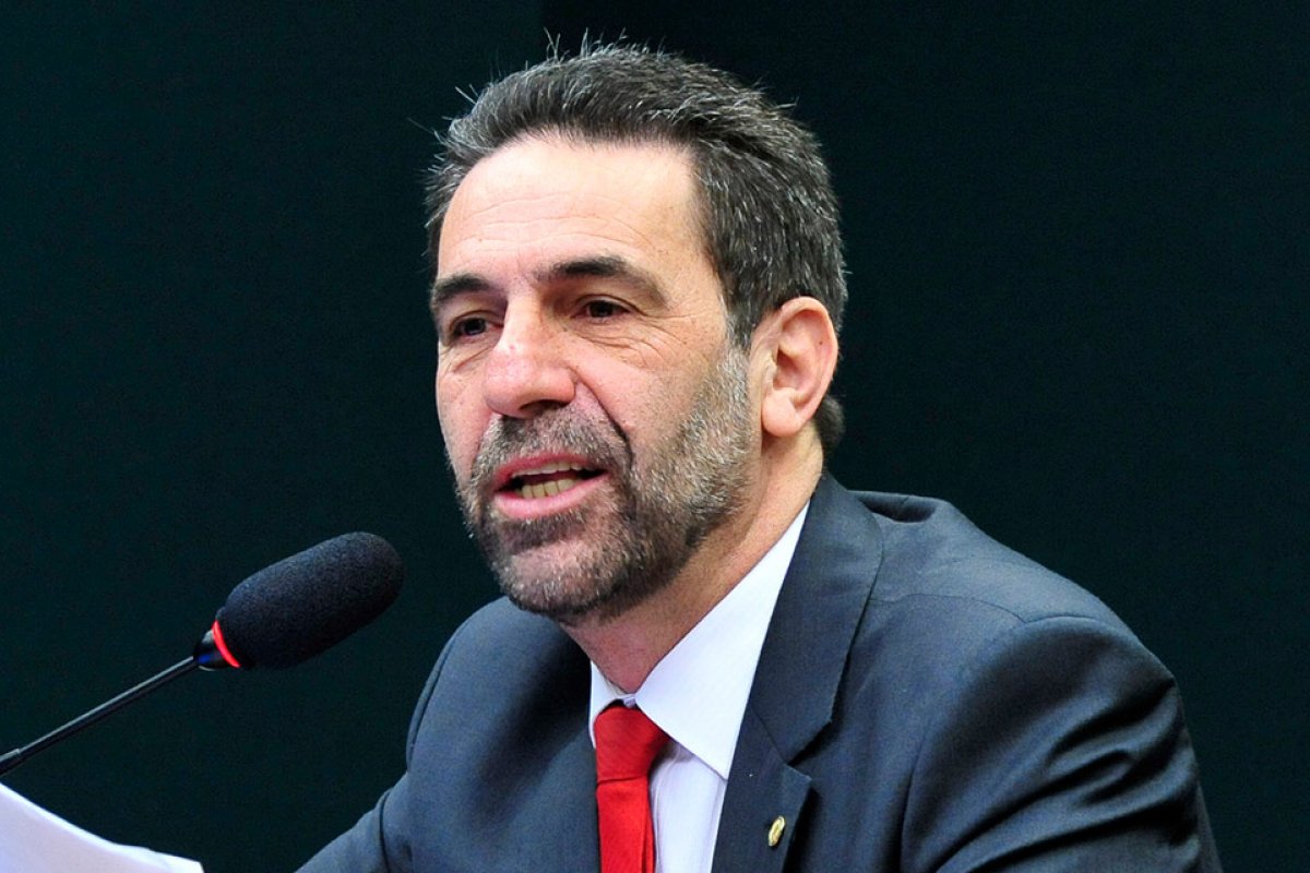 Enio Verri afirma que o mercado reagiu de forma imatura à fala de Lula