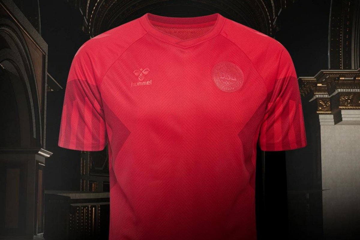 Fifa proíbe Dinamarca de usar uniformes com dizeres "Direitos Humanos para todos"