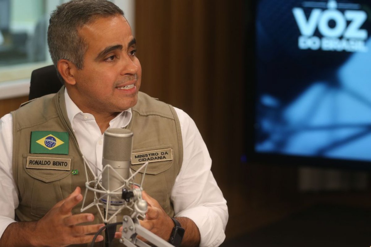 Auxílio Brasil: Ministro da Cidadania descarta estender prazo para atualização de cadastros