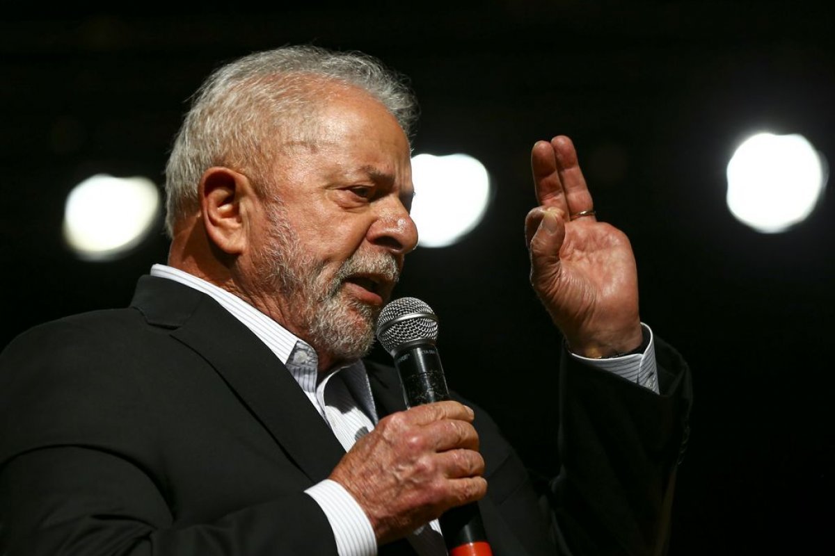 Enem: Lula deseja boa prova a estudantes e ressalta compromisso com a educação