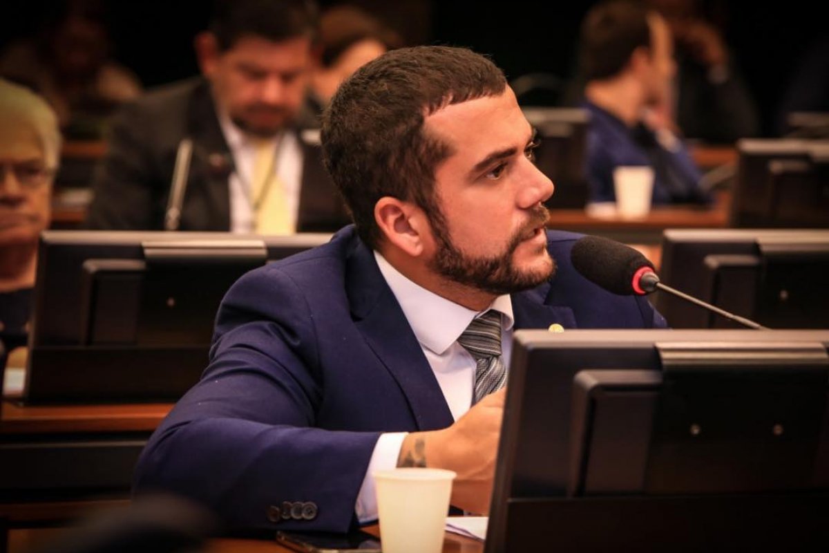 "Lei Neymar da Penha" propõe penas mais duras contra calúnia à dignidade sexual