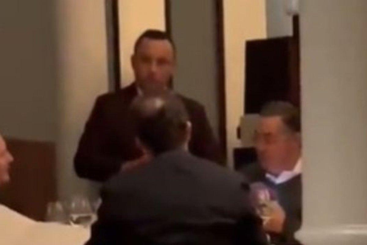 Barroso janta com advogado de Lula em restaurante de Nova York, nos EUA