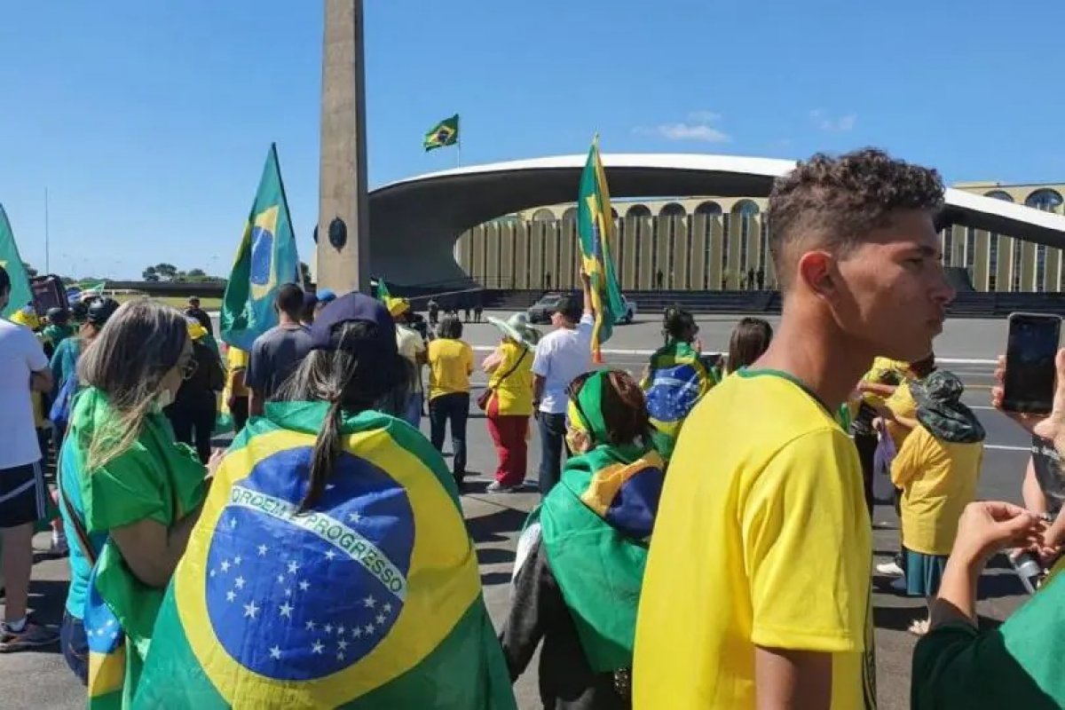 Proclamação da República: feriado deve ser marcado por manifestações bolsonaristas em Brasília