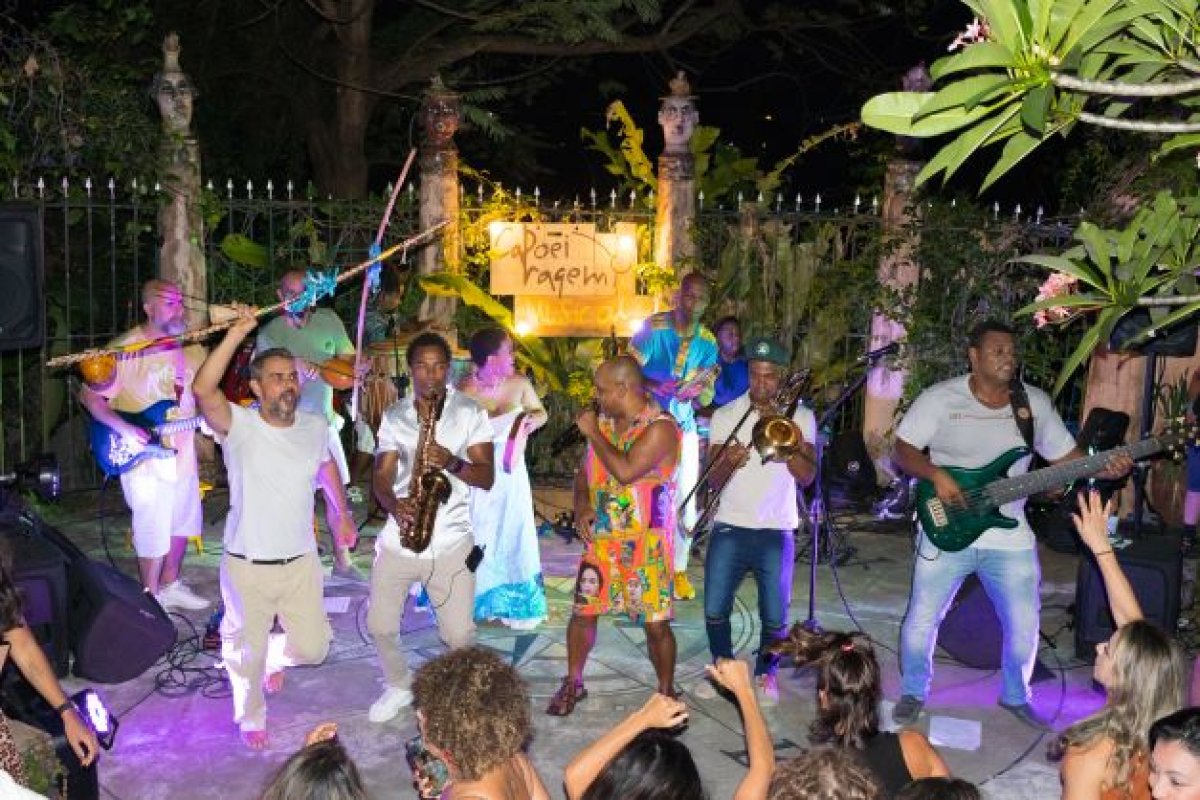 Reinaldinho recebe banda Filhos da Bahia na 2ª edição do Capoeiragem Musical Show Pôr do Sol! 