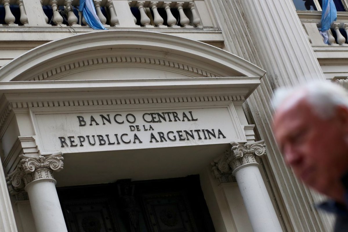 Inflação anual da Argentina se aproxima de 90%