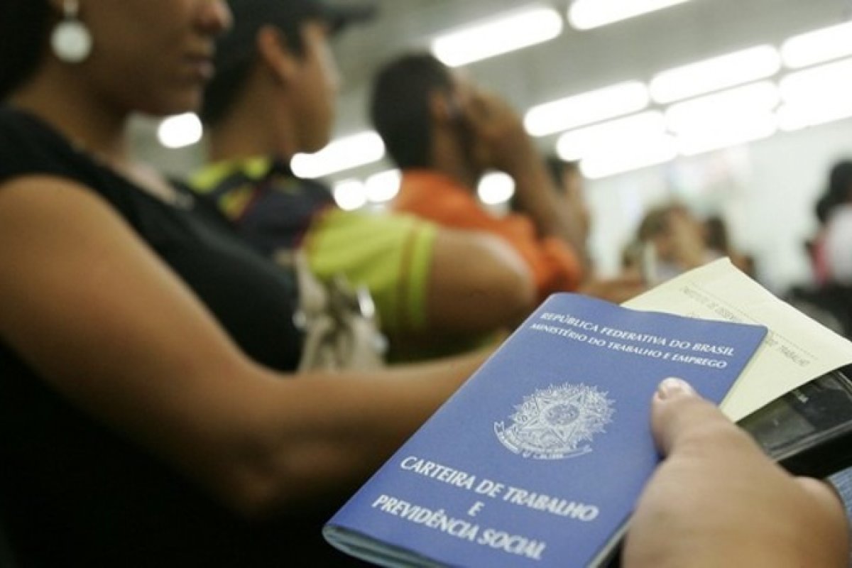 Taxa de desocupação em Salvador foi de 17,9% no 3° trimestre, aponta IBGE