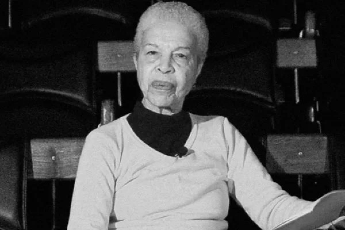 Atriz Lizette Negreiros, referência do teatro brasileiro, morre aos 81 anos