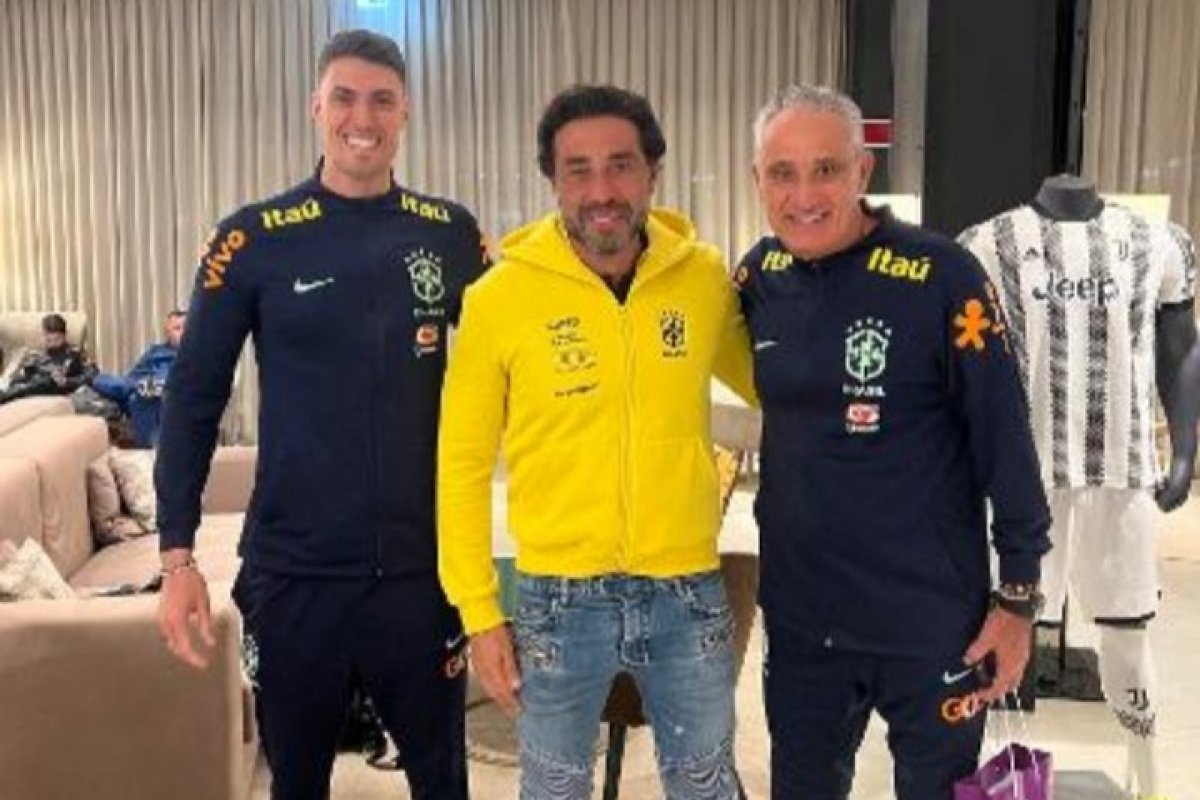 Tite  recebe João Adibe Marques, da Cimed, em Hotel em Turim! 