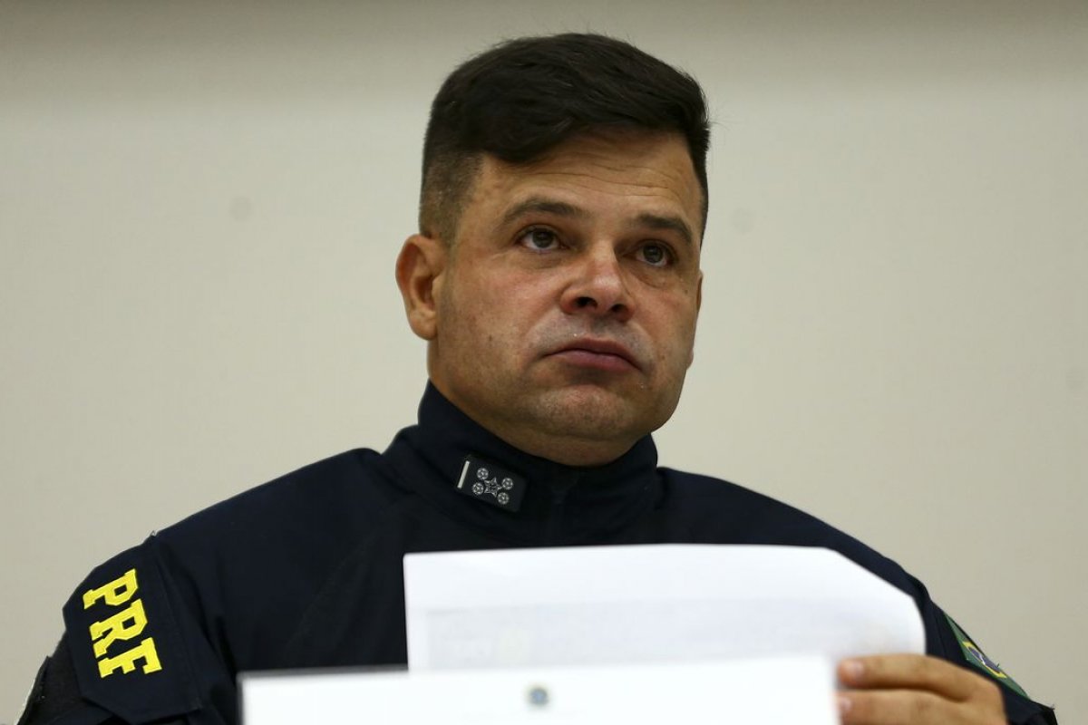 Após MPF pedir afastamento, diretor-geral da PRF entra de férias