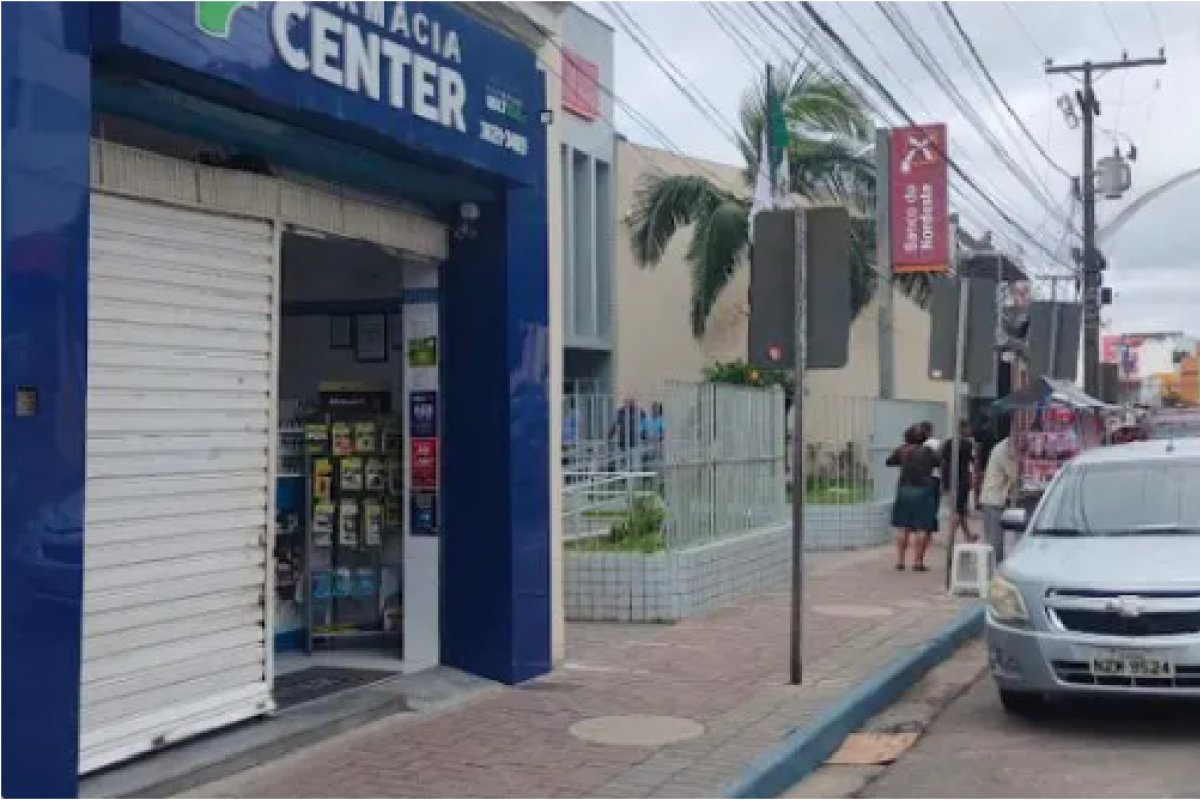 Vídeo: farmácia é arrombada no centro de Juazeiro (BA)