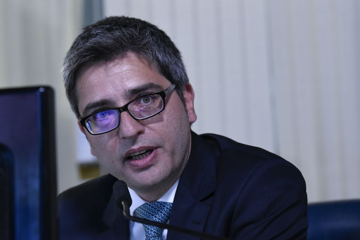 "Não dá para ser um cheque em branco”, diz Carlos Portinho sobre PEC de Transição