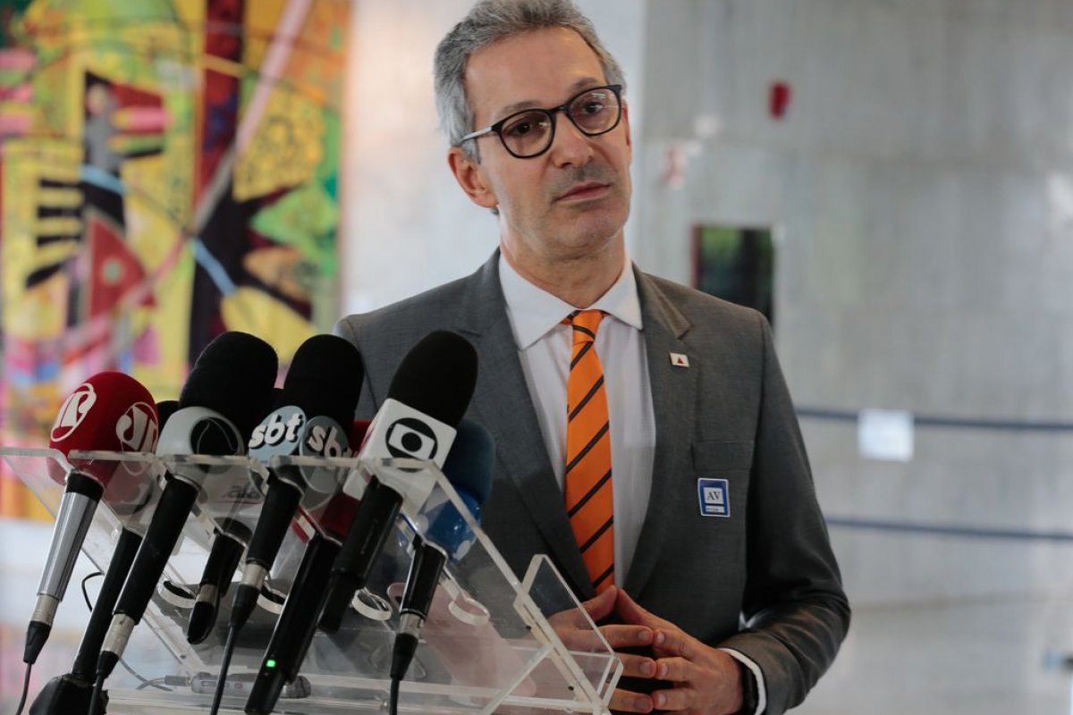 “Ele acabou não sendo feliz em seus discursos”, diz Romeu Zema sobre Bolsonaro