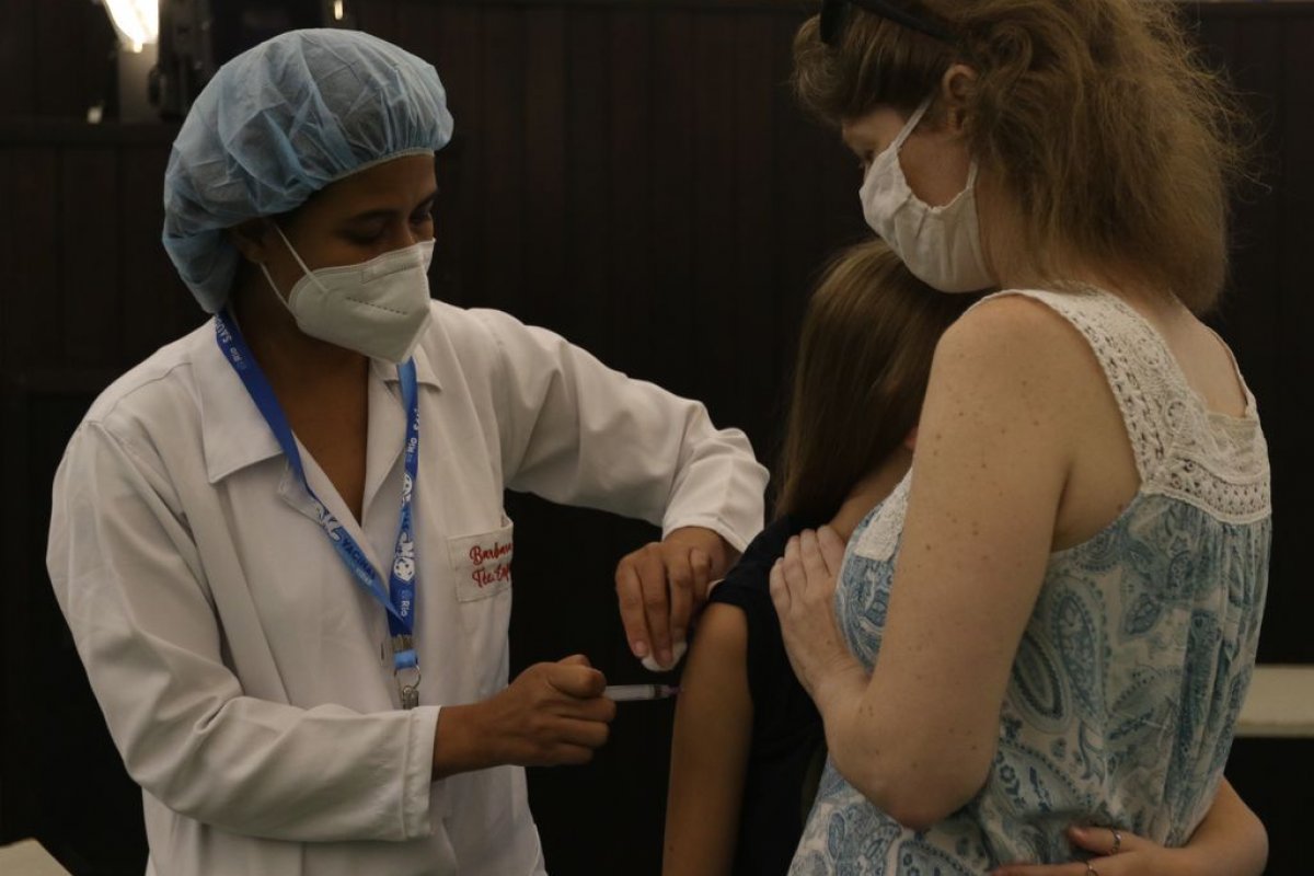 Salvador segue com esquema de aplicação da 1ª a 5ª dose da vacina contra Covid-19