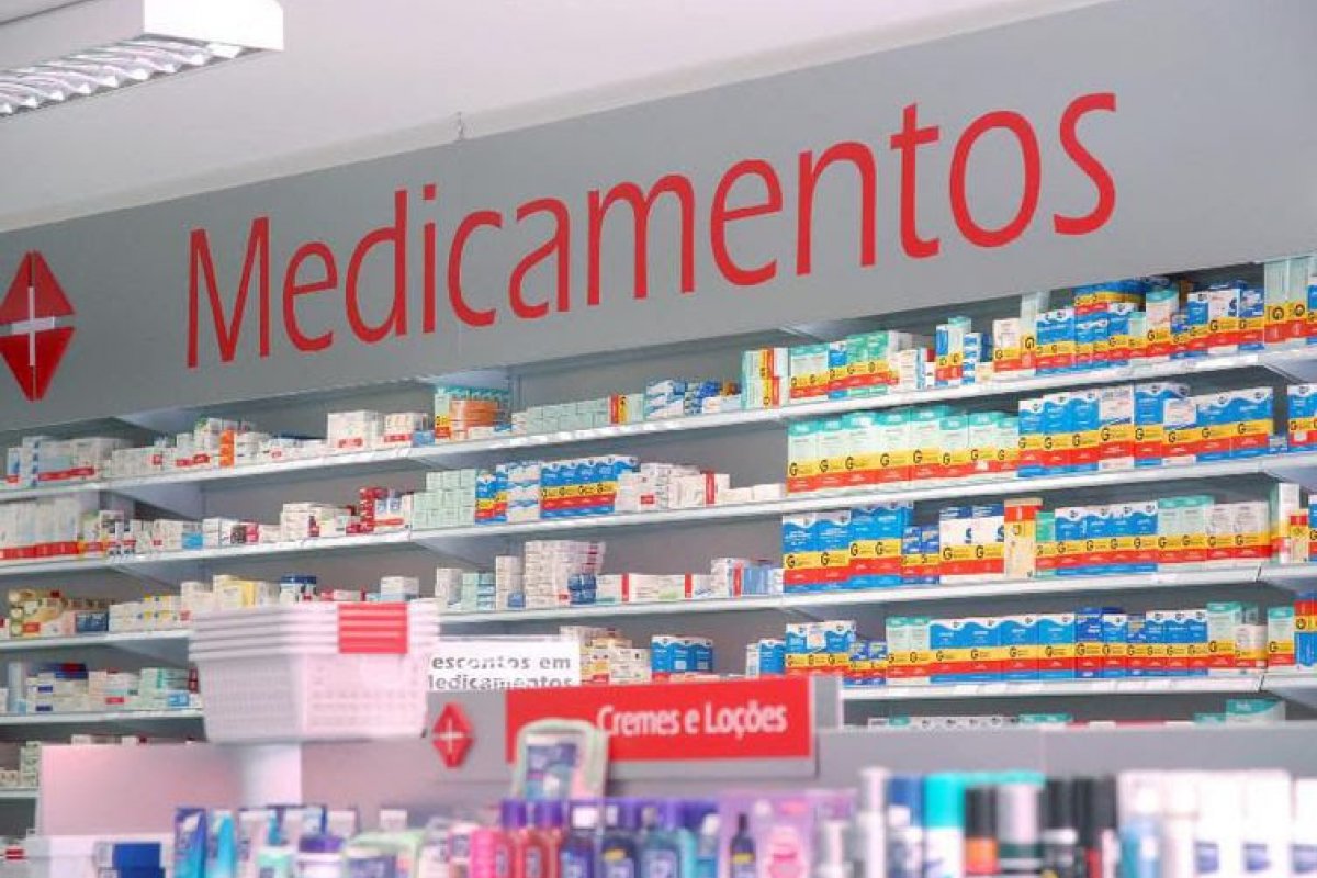 Uso irregular de antibióticos contribui para tornar antimicrobianos ineficazes, alerta OMS