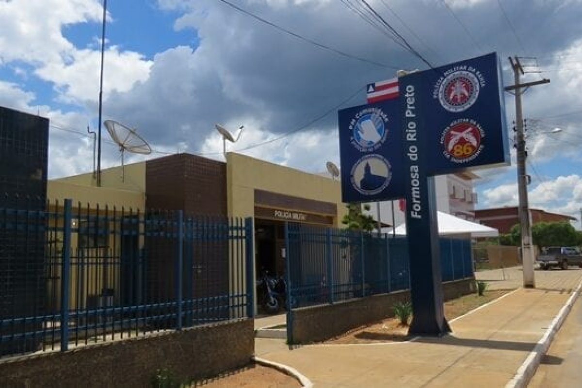 Jovem de 19 anos é presa suspeita de matar a mãe com golpe de faca em Formosa do Rio Preto, oeste da Bahia