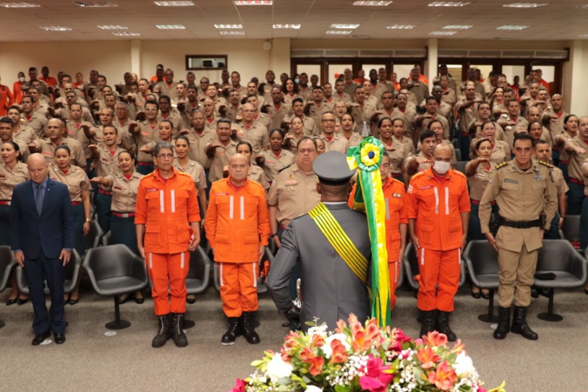 Corpo de Bombeiros Militar da Bahia forma 112 novos cabos