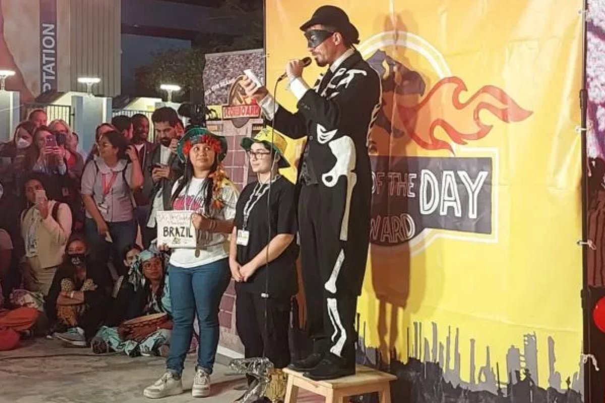 Brasil ganha “menção desonrosa” no Fóssil do Ano