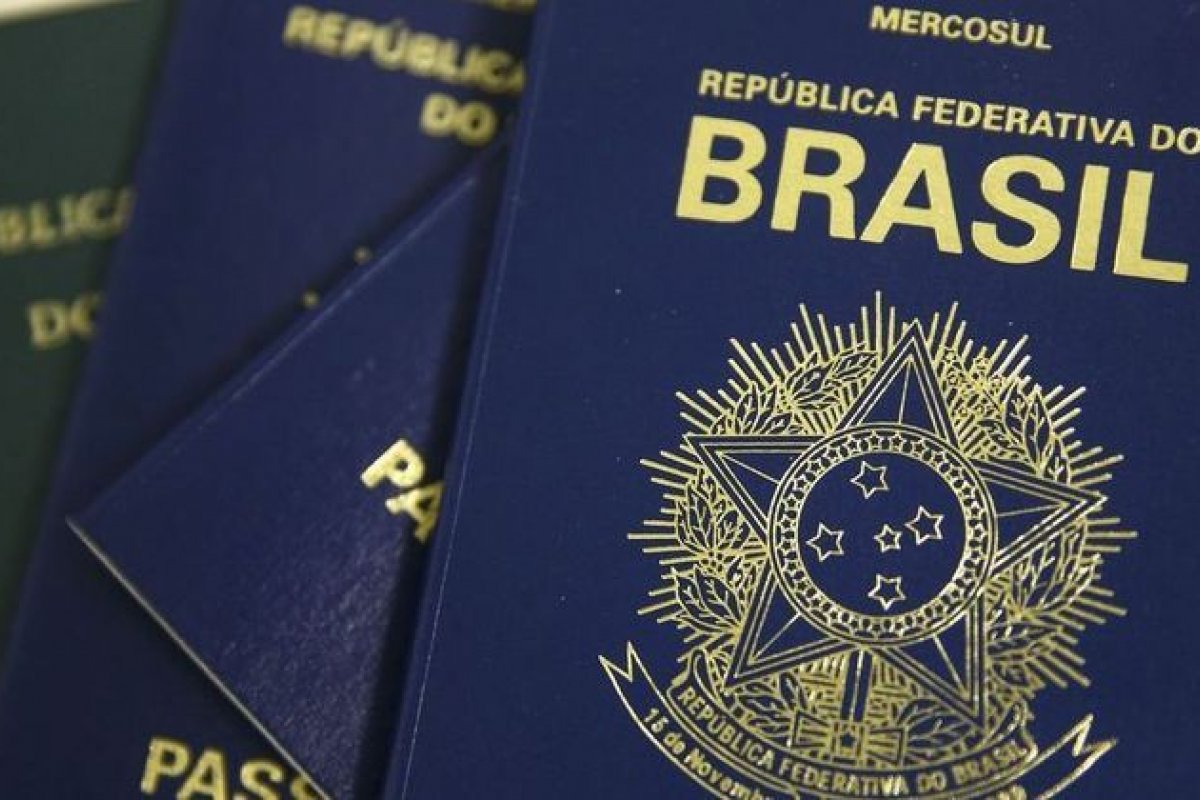 PF suspende novas emissões de passaportes por falta de recursos