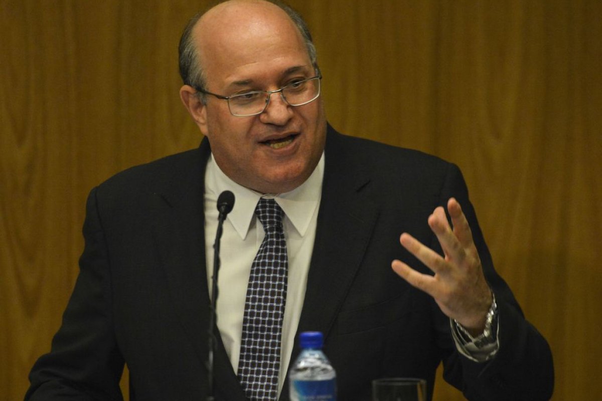 Brasil vence eleição para presidência do BID pela primeira vez