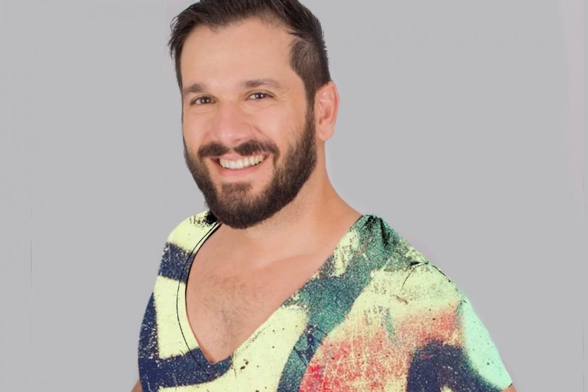 Cantor JP O ESTOURADO lança nova música e anuncia novidades para o verão! 