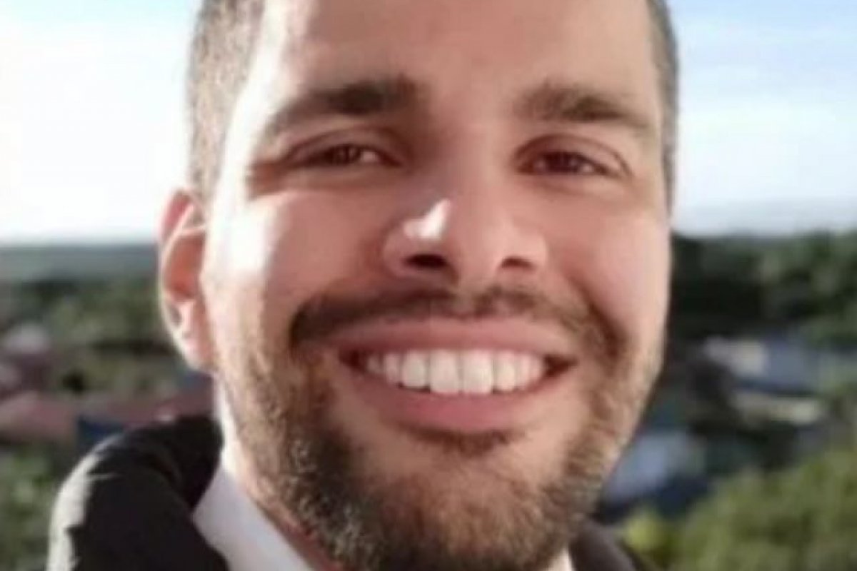 Procurador preso por espancar chefe em SP quebra pia da cela de isolamento