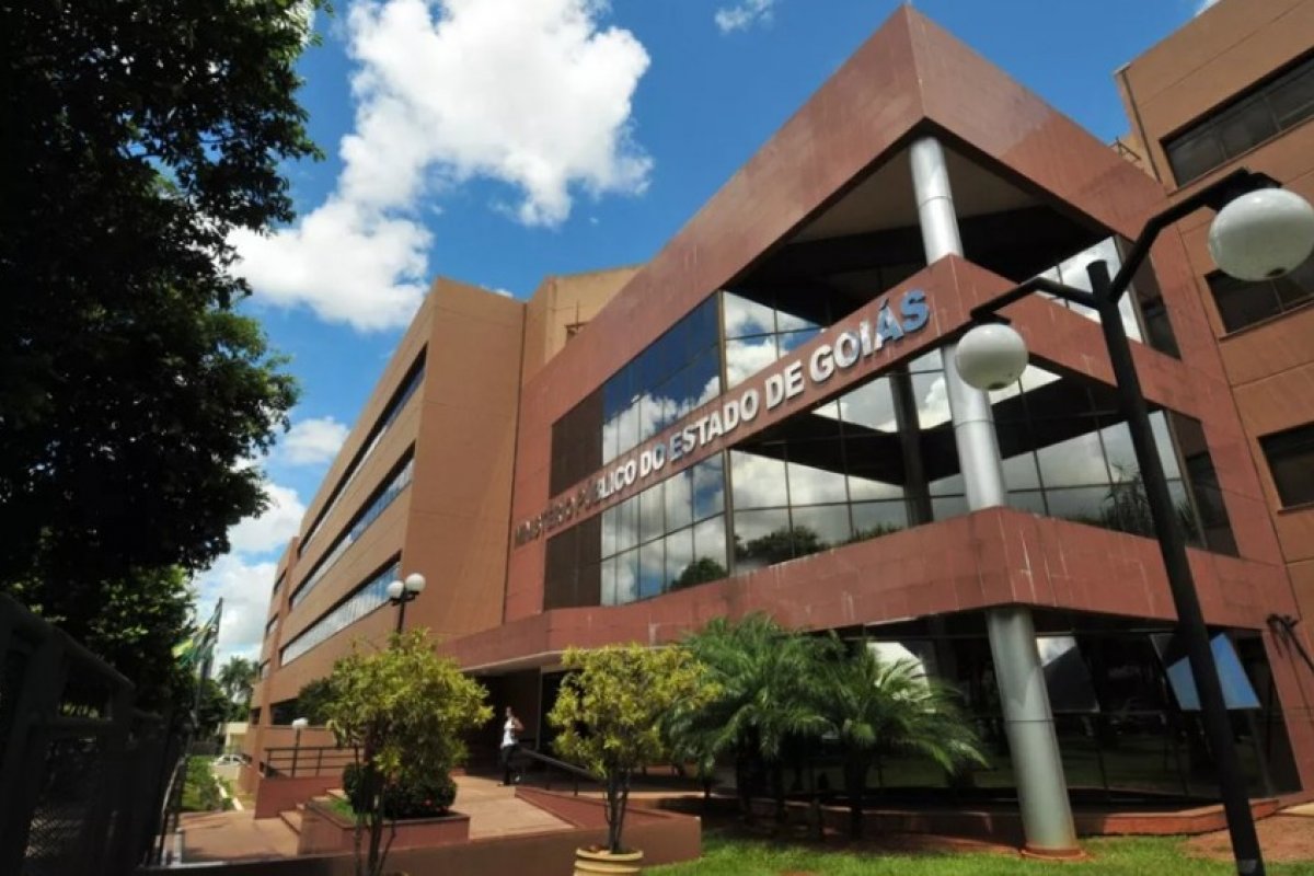 MP pede à Justiça que mulher com câncer no intestino faça aborto para iniciar tratamento contra a doença