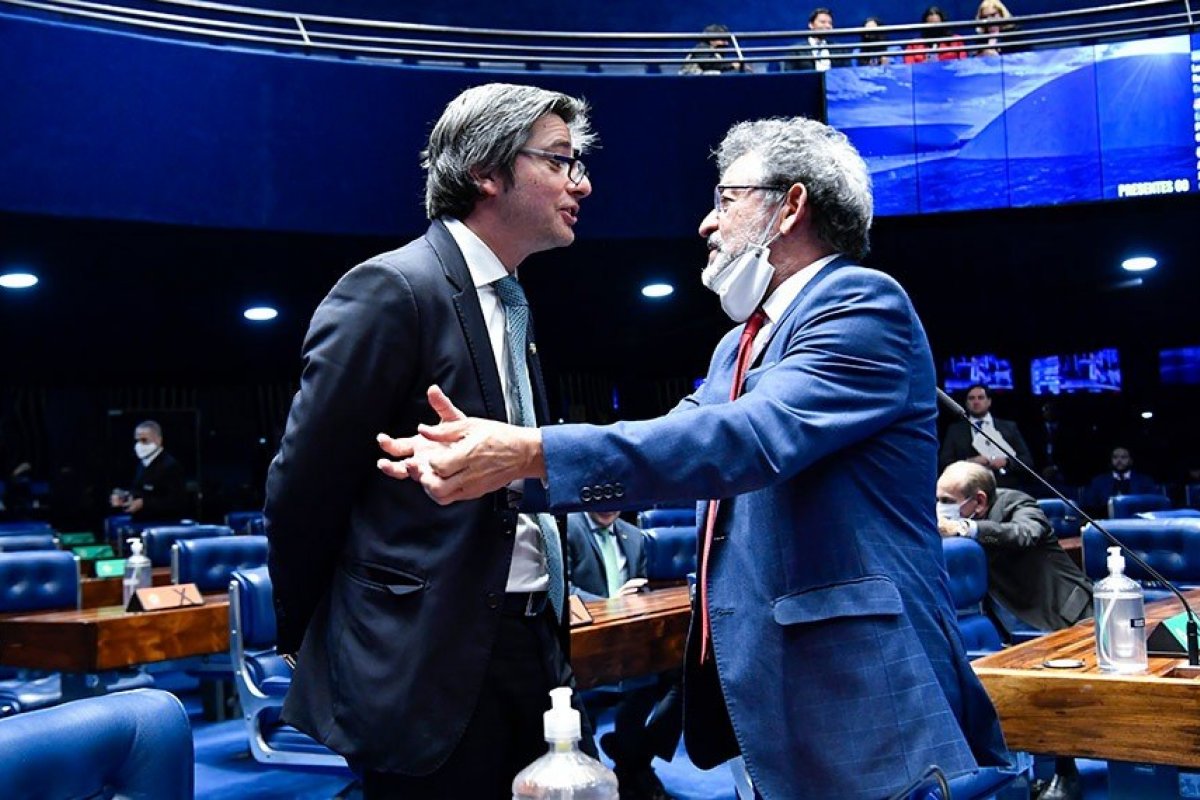 Texto final da PEC da Transição ainda segue em negociação no Senado