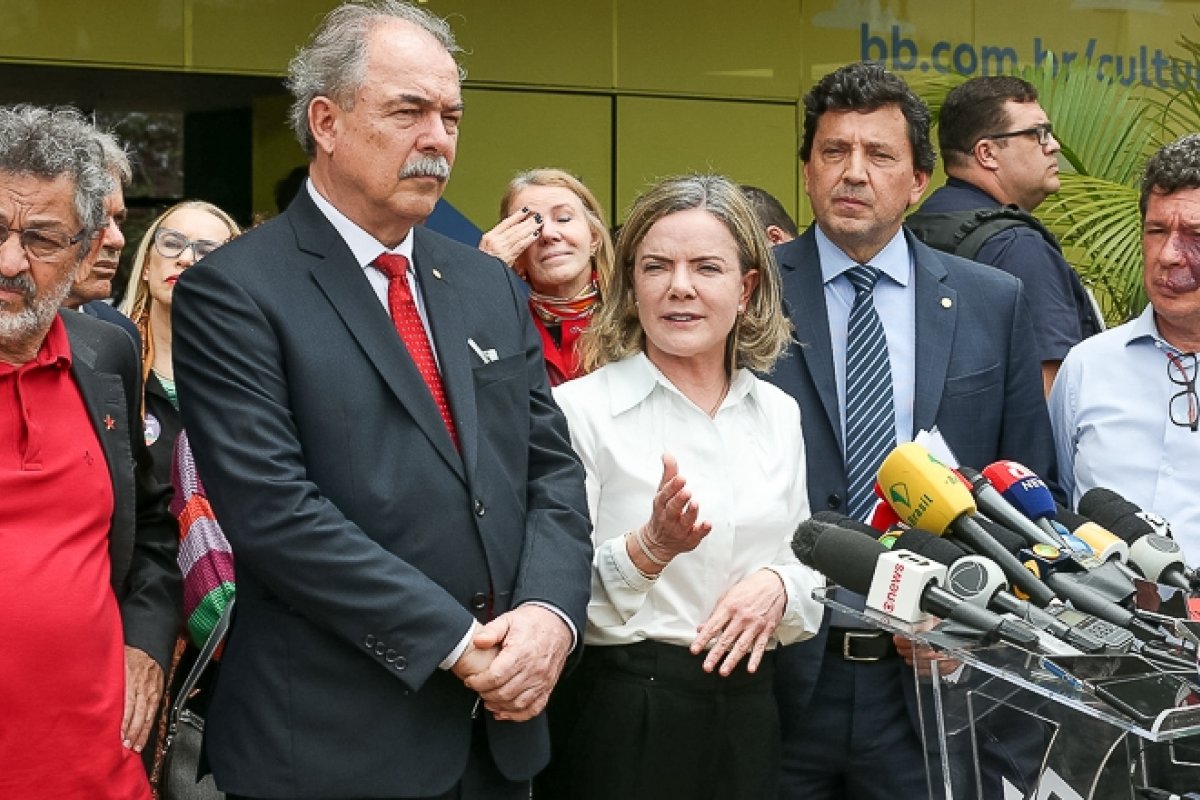 Equipe de Lula aceita proposta de negociar destino dos recursos da PEC da Transição em troca da aprovação