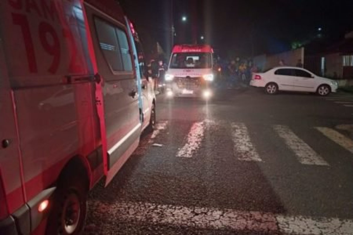 Motorista com sinais de embriaguez é preso após atropelar uma mãe com criança e bebê de colo