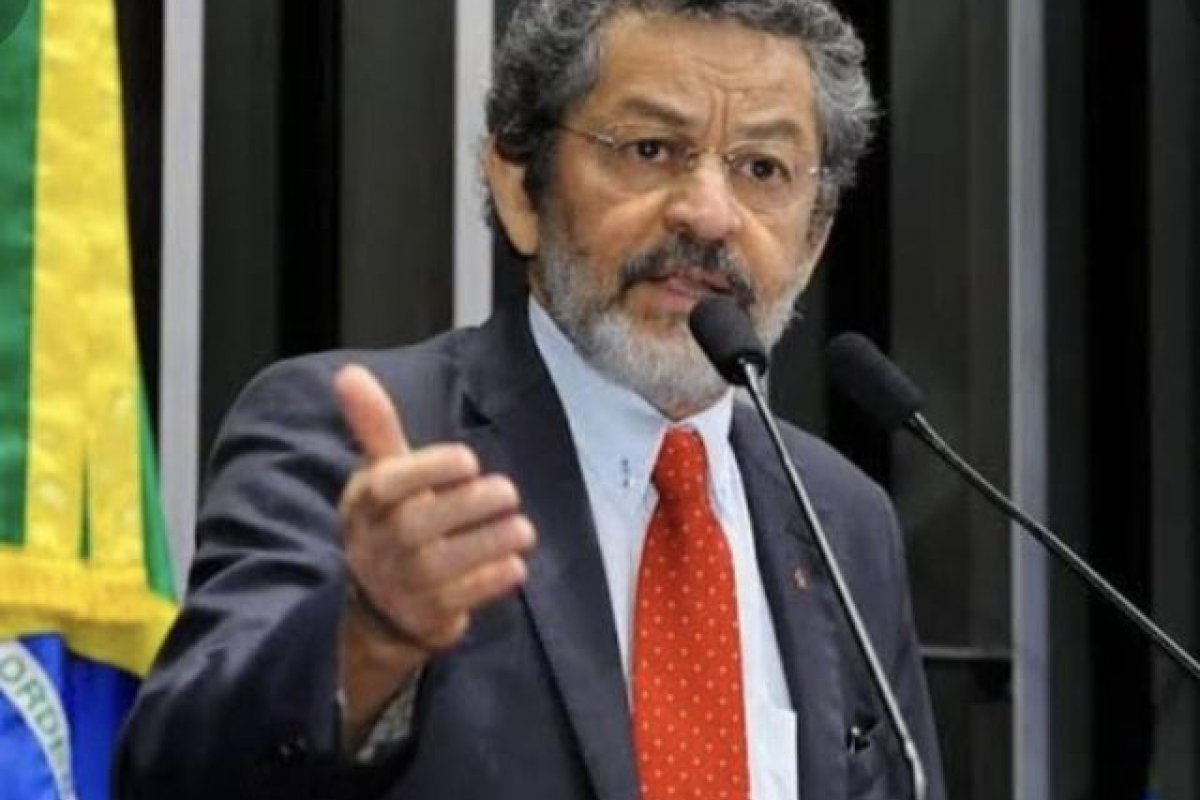 PEC prevê R$ 175 bi fora do teto, afirma líder do PT no Senado