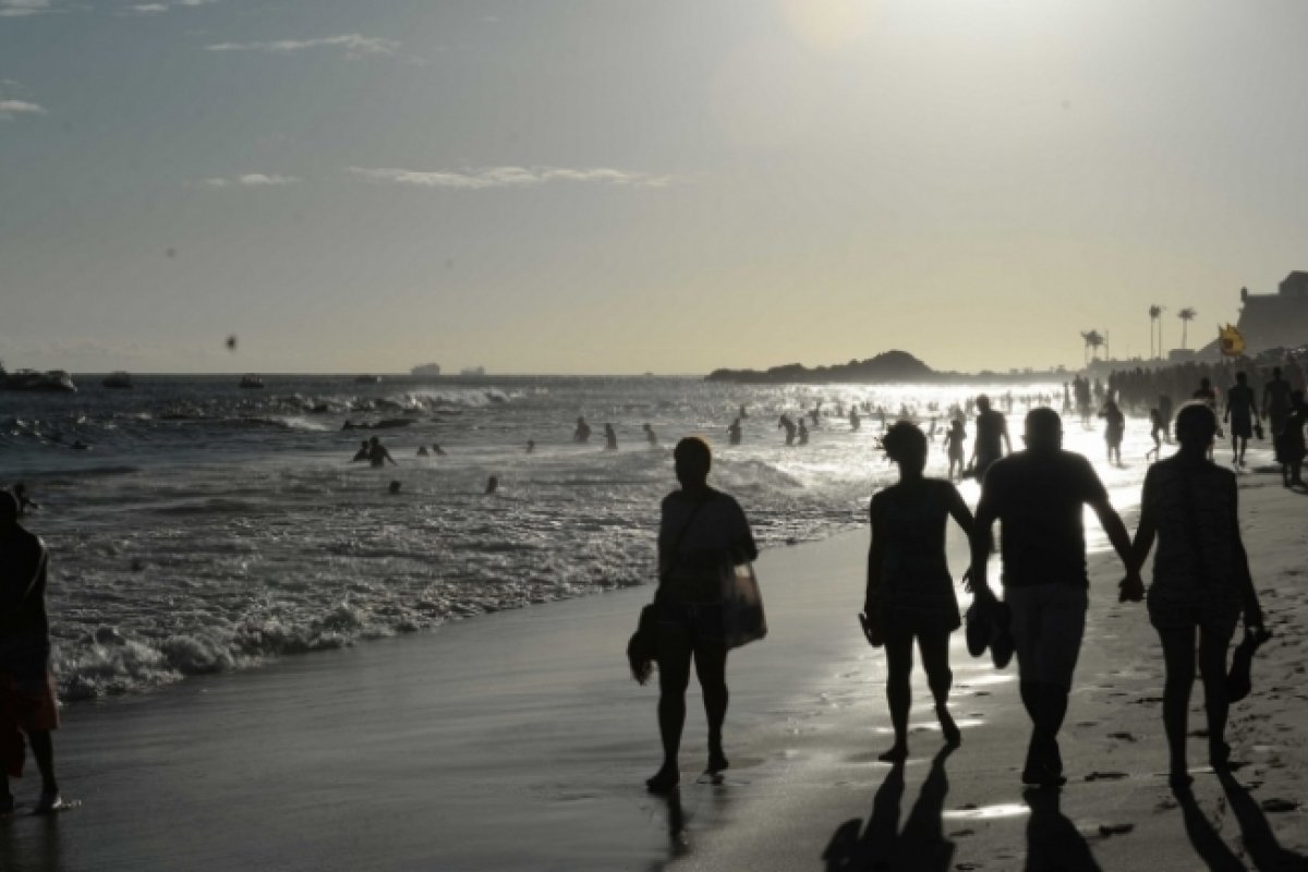 Homem que morreu afogado em praia da Barra era professor de Educação Física