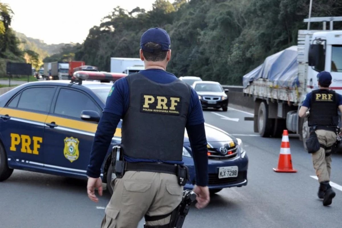 PRF apreende 10kg de cocaína no sudoeste da Bahia