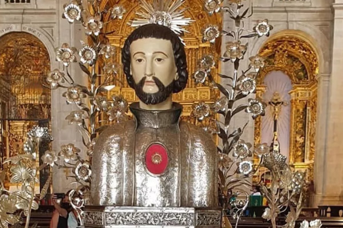 Padroeiro de Salvador, São Francisco Xavier recebe homenagens de devotos