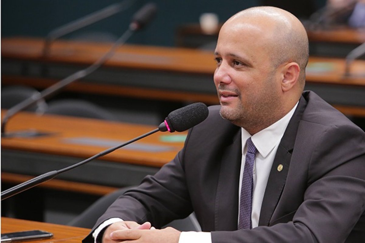 Deputado apresenta projeto de lei que pede anistia a manifestantes que protestam contra resultado da eleição presidencial
