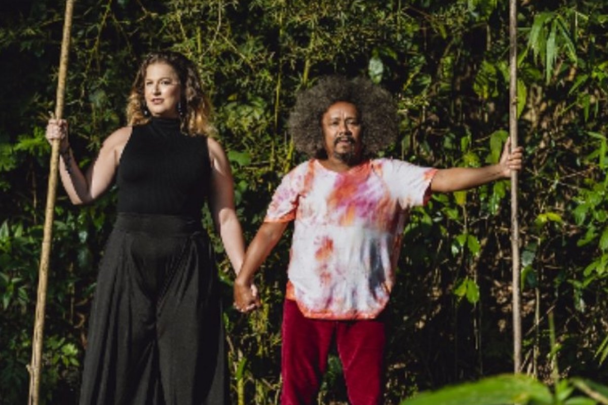 Alice Caymmi lança single "Do Acaso", uma parceria de Chico César e Ronaldo Bastos!