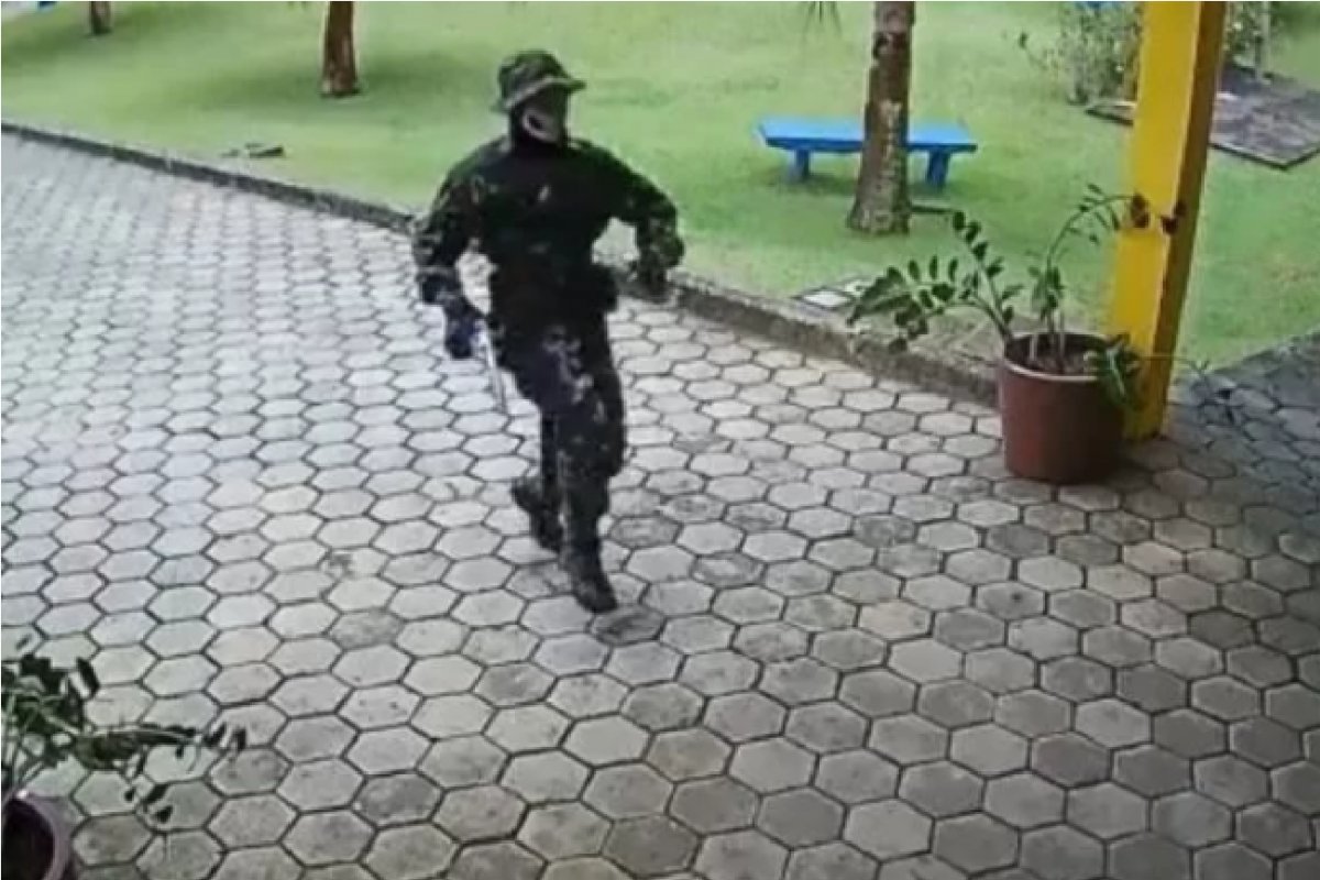 Atirador que invadiu escolas no ES vai responder por homicídio qualificado
