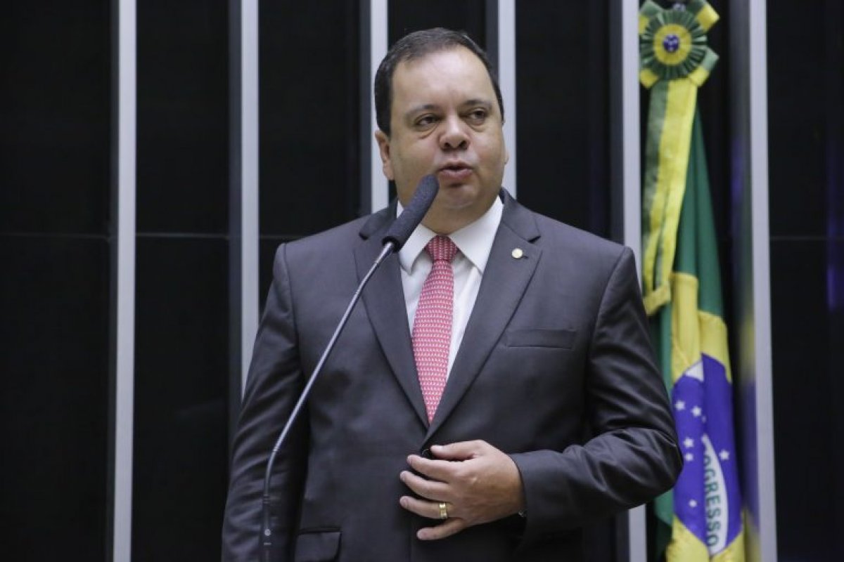 Elmar Nascimento é novamente escolhido o líder nacional do União Brasil na Câmara